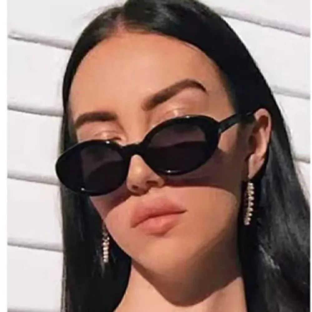 2 pairs of Retro Oval Sunglasses - Picture 5 of 6